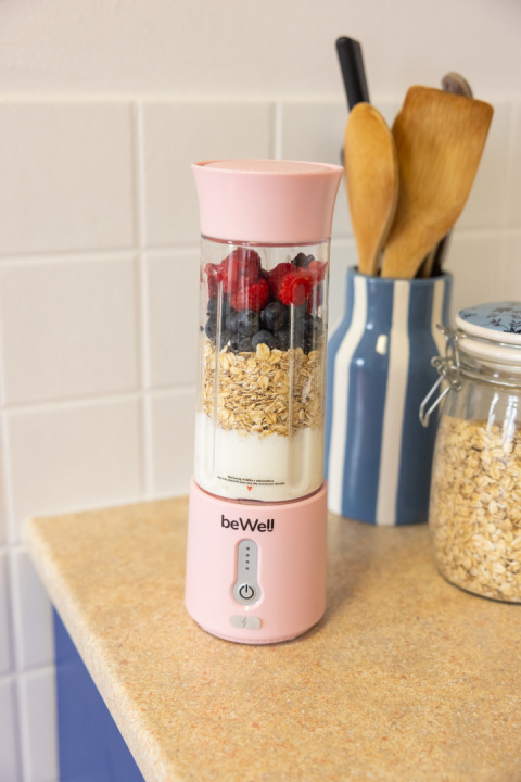Blender kielichowy beWell Plus bezprzewodowy pudrowy róż 500ml Blender kielichowy beWell Plus bezprzewodowy pudrowy róż 500ml