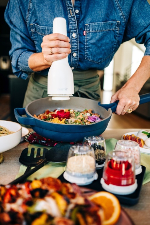 MŁYNEK ELEKTRYCZNY DO SOLI PIEPRZU PRZYPRAW+2 POJEMNIKI FINAMILL BIAŁY USB